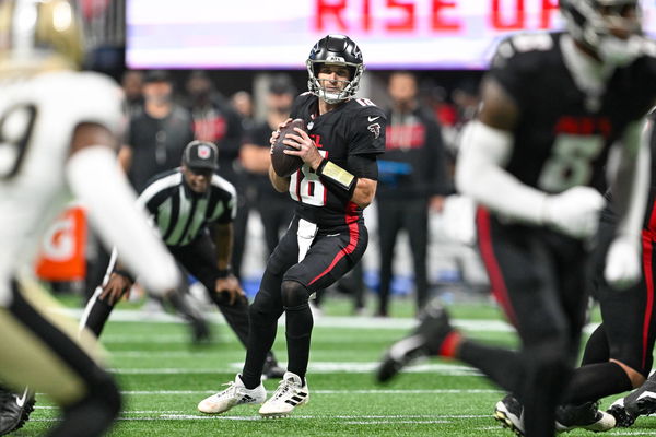 ATLANTA, GA - JANUARY 04: Atlanta quarterback Kirk Cousins 18 drops back to pass during the NFL, American Football Herren, USA game between the New Orleans Saints and the Atlanta Falcons on January 4th, 2026 at Mercedes-Benz Stadium in Atlanta, GA. Photo by Rich von Biberstein/Icon Sportswire NFL: JAN 04 Saints at Falcons EDITORIAL USE ONLY Icon260104120