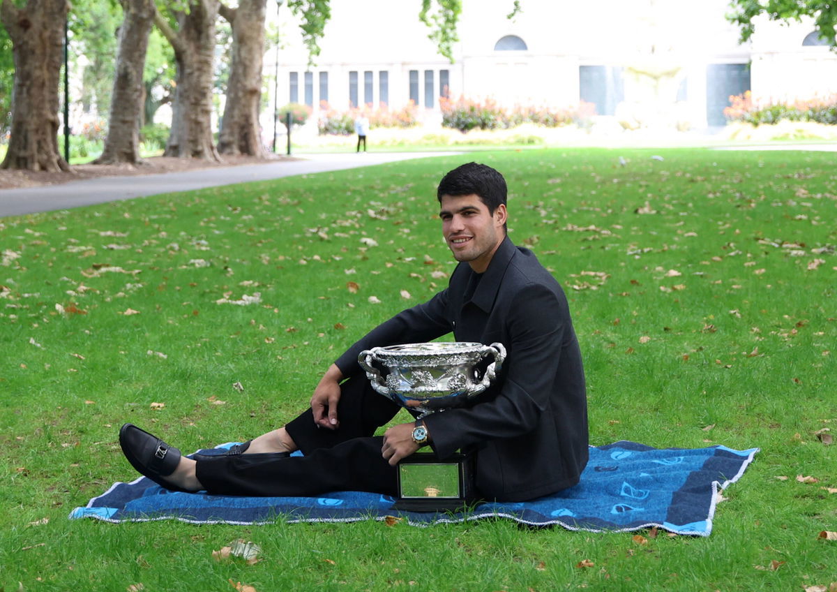 Carlos Alcaraz Makes Emotional Admission After Seeing His Coach Honored at Australian Open