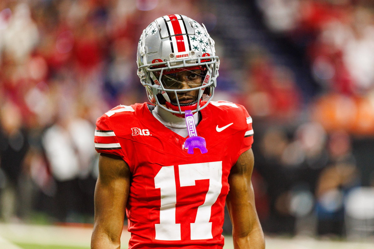 Browns 7-Round Mock Draft: Carnell Tate Goes First as Browns Find Their Potential Franchise QB