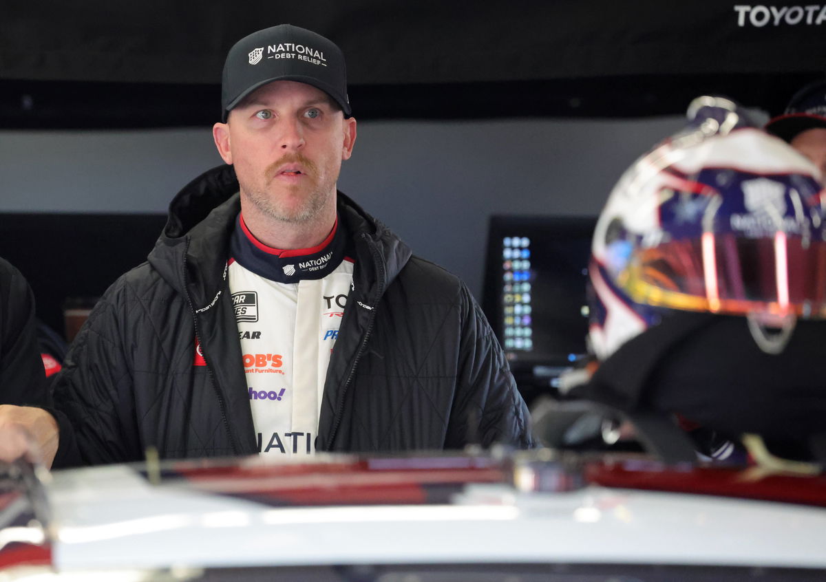 Denny Hamlin Forced to Apologize After Costly Mistake Over NASCAR Driver at Darlington Amidst $75,000 Scare