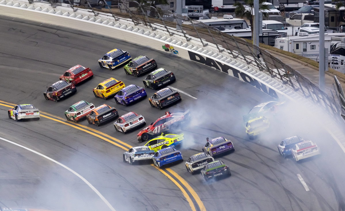 Tempers Fly at Daytona as Rick Hendrick’s Driver Turns the Chase Tide in Favor of Chevy Driver