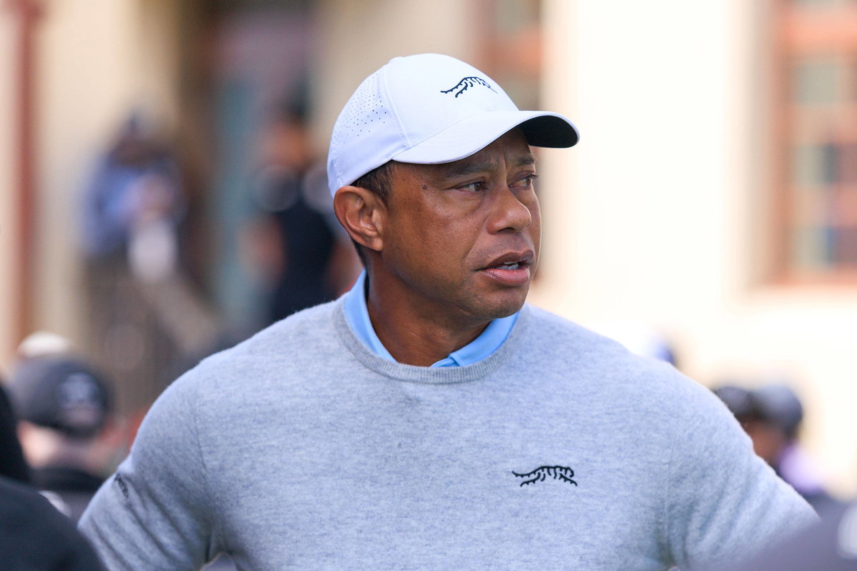 ‘Leave Him Be’: Tiger Woods Receives Unexpected Fan Support as He Leaves US After DUI Arrest