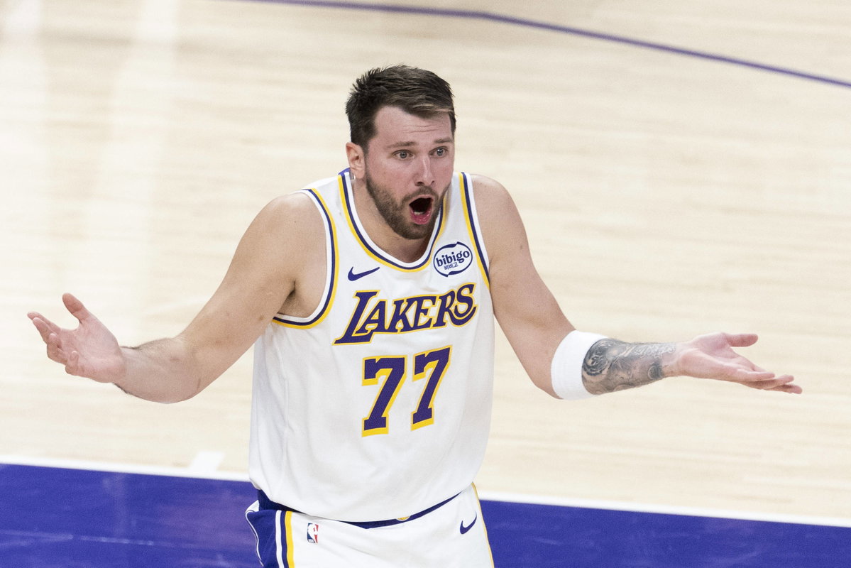 Ex-Mavs Guard Reveals Crushing Pressure Luka Doncic Faces in LA: “People Going to Start Taking Him Out of That Top Five”