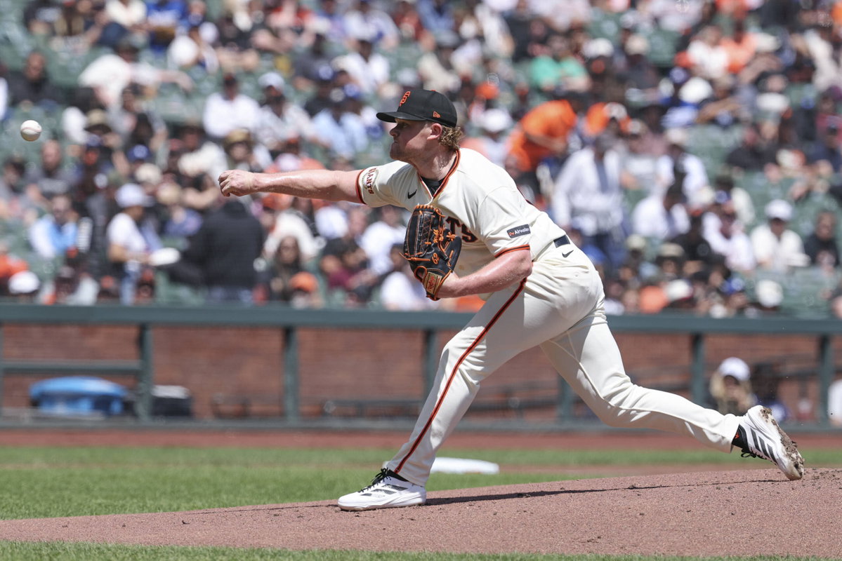 $90M Giants Ace Makes Social Media Move After Fiery Exchange With Reporter, Fans Amid Tough Season