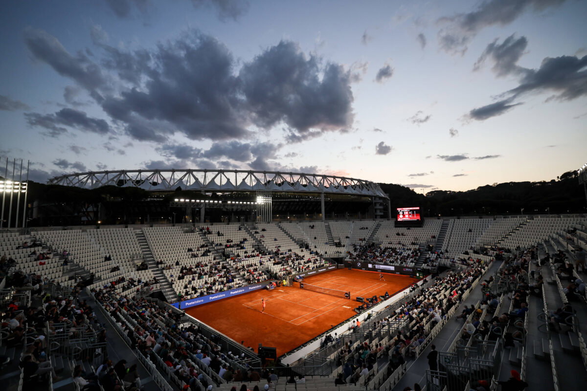 Italian Open Semi-Finals Suspended as Rain Hits Rome