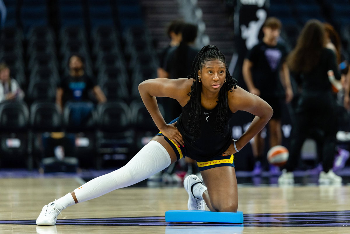 Aliyah Boston Draws Immediate Reaction From Caitlin Clark, Lexie Hull & Others After Painful Flau’jae Johnson Incident