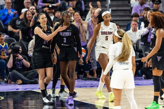 Golden State Valkyries vs Atlanta Dream WNBA game