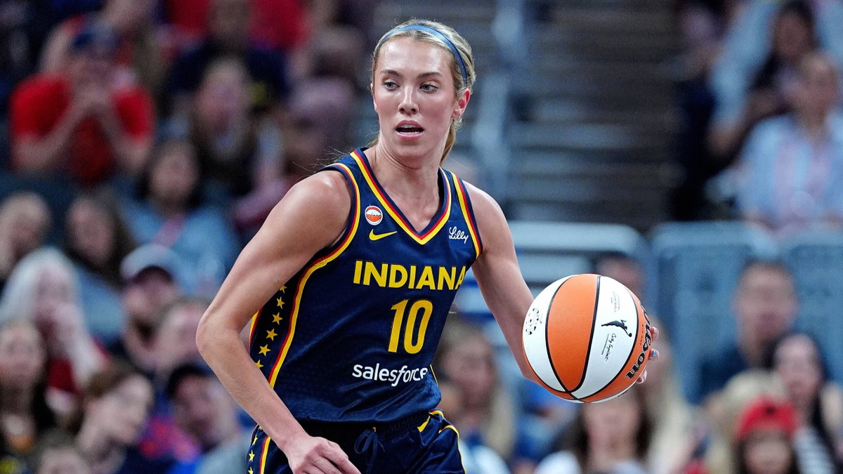 Fever Medical Staff Wastes No Time Treating Lexie Hull After Physical Play Leaves Her Bleeding