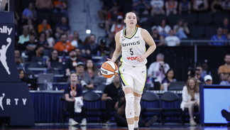 Paige Bueckers 5 of the Dallas Wings
