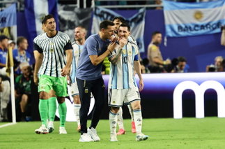 Lionel Scaloni and Lionel Messi