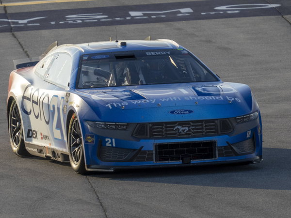 AUTO: JUL 05 NASCAR Cup Series eero 400