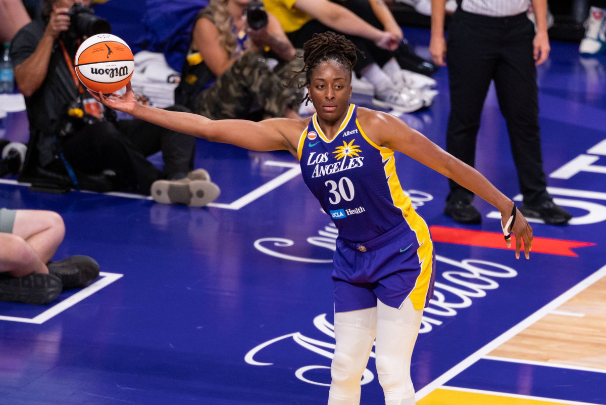 “Rally the Troops”: Sparks Coach Turns Nneka Ogwumike’s Retirement Into Motivation as Team Fights to Finish Strong