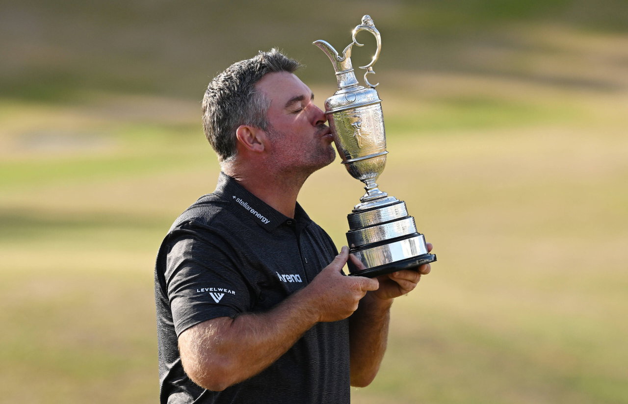 Ryan Fox Chokes Back Tears During Emotional Family FaceTime After The Open Victory