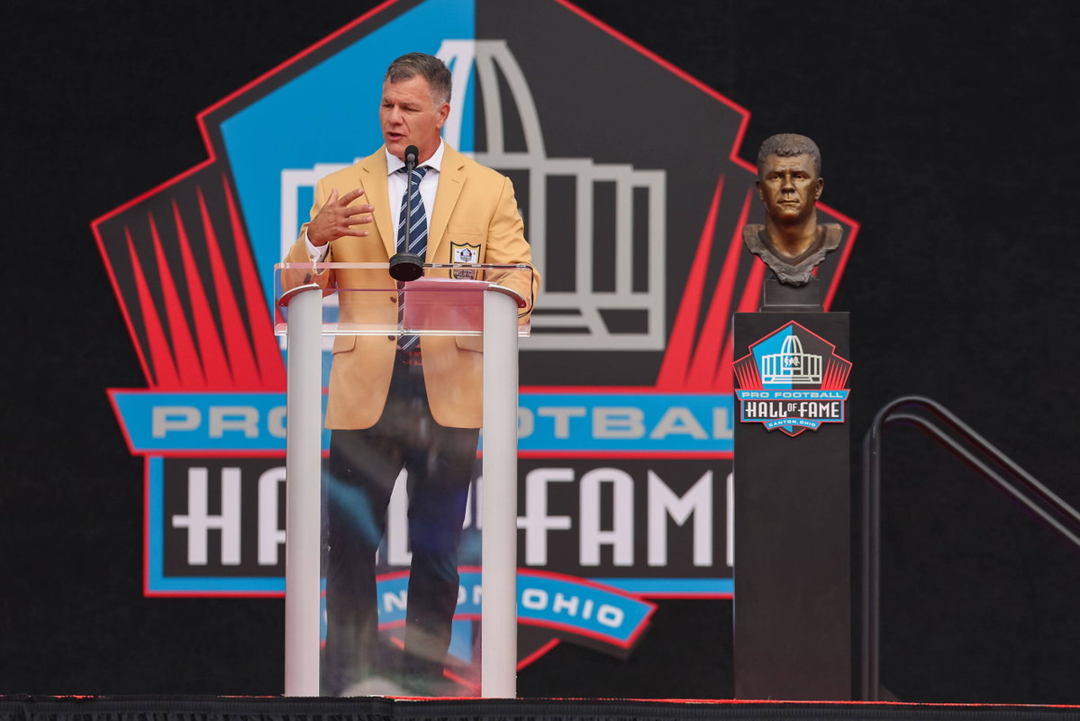 “It Bothered Adam”: Patriots Legend Claims Adam Vinatieri Was Hurt by Bill Belichick Missing His Hall of Fame Induction