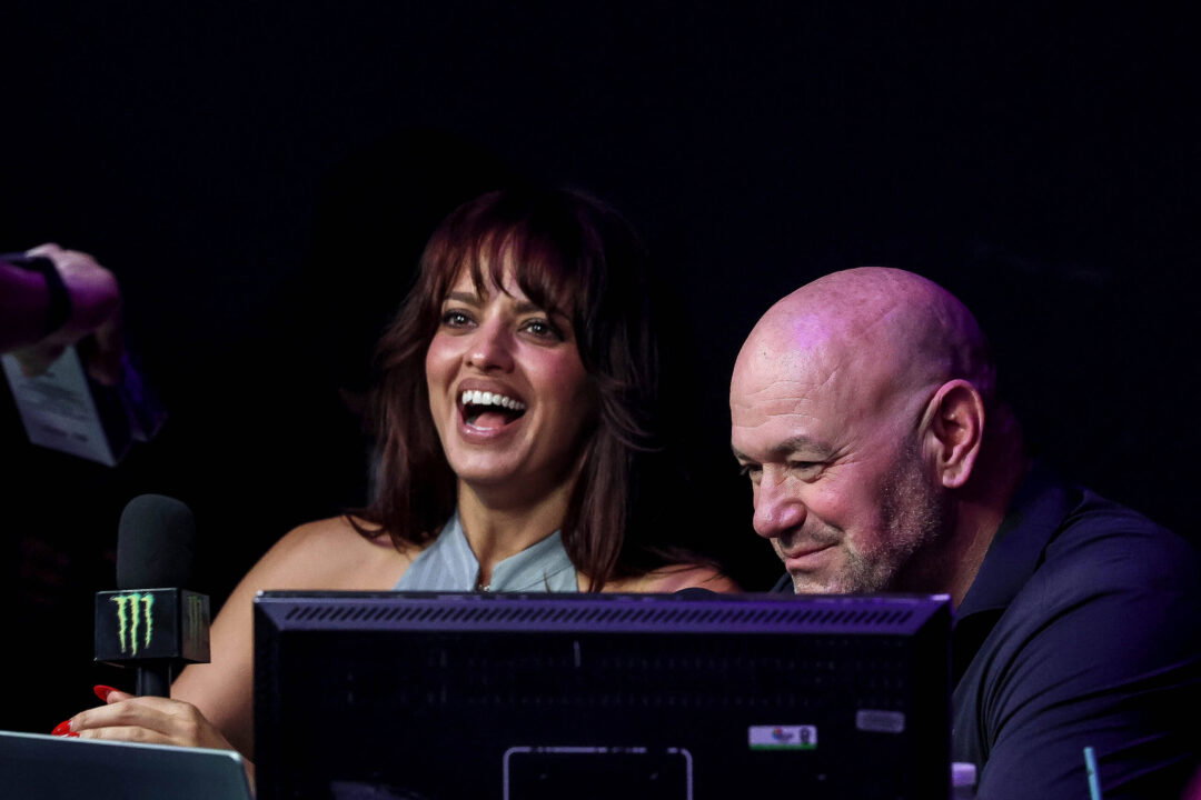 Nina Drama, Dana White