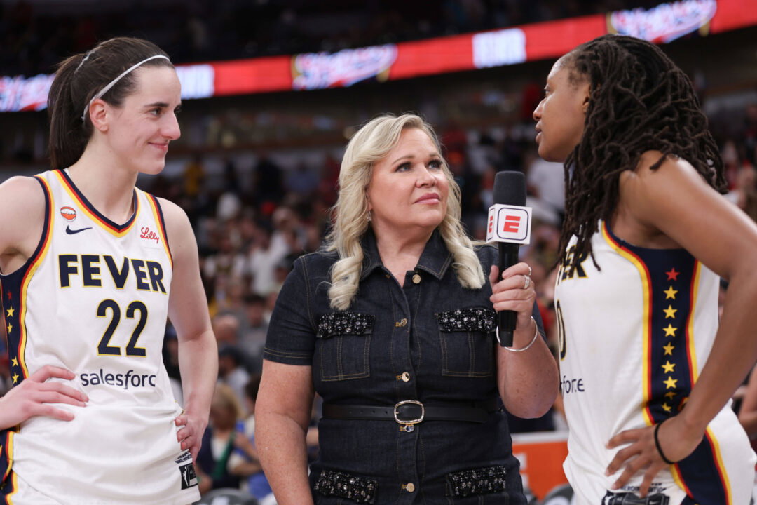 Holly Rowe