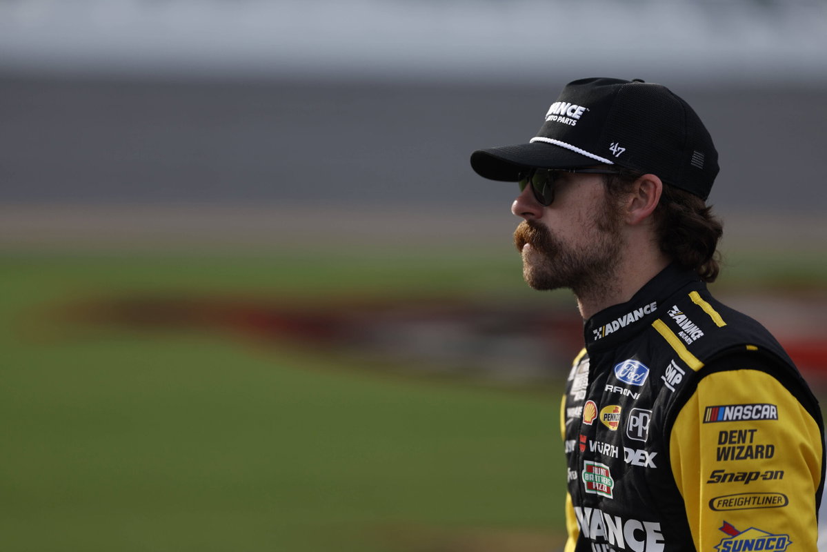 “NASCAR Security Gives You One Move”– Insider Unmasks Unwritten Paddock Rule Defending Controversial Cup Star’s Bristol Fisticuffs