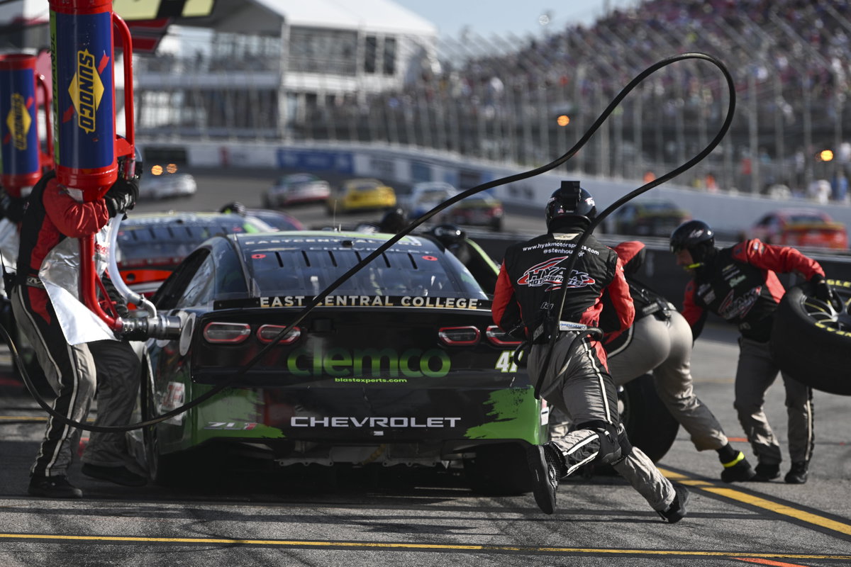Female Broadcaster Stirs NASCAR Fans Outrage After Wild Reporting Blunder Goes Viral