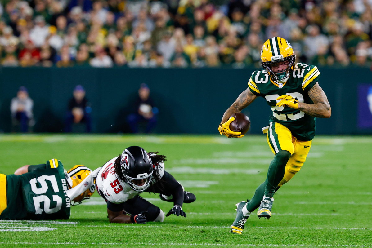 Packers Booed Off as Offensive Collapse, Penalty Woes & More Worsen Home-Opening Loss Against Falcons