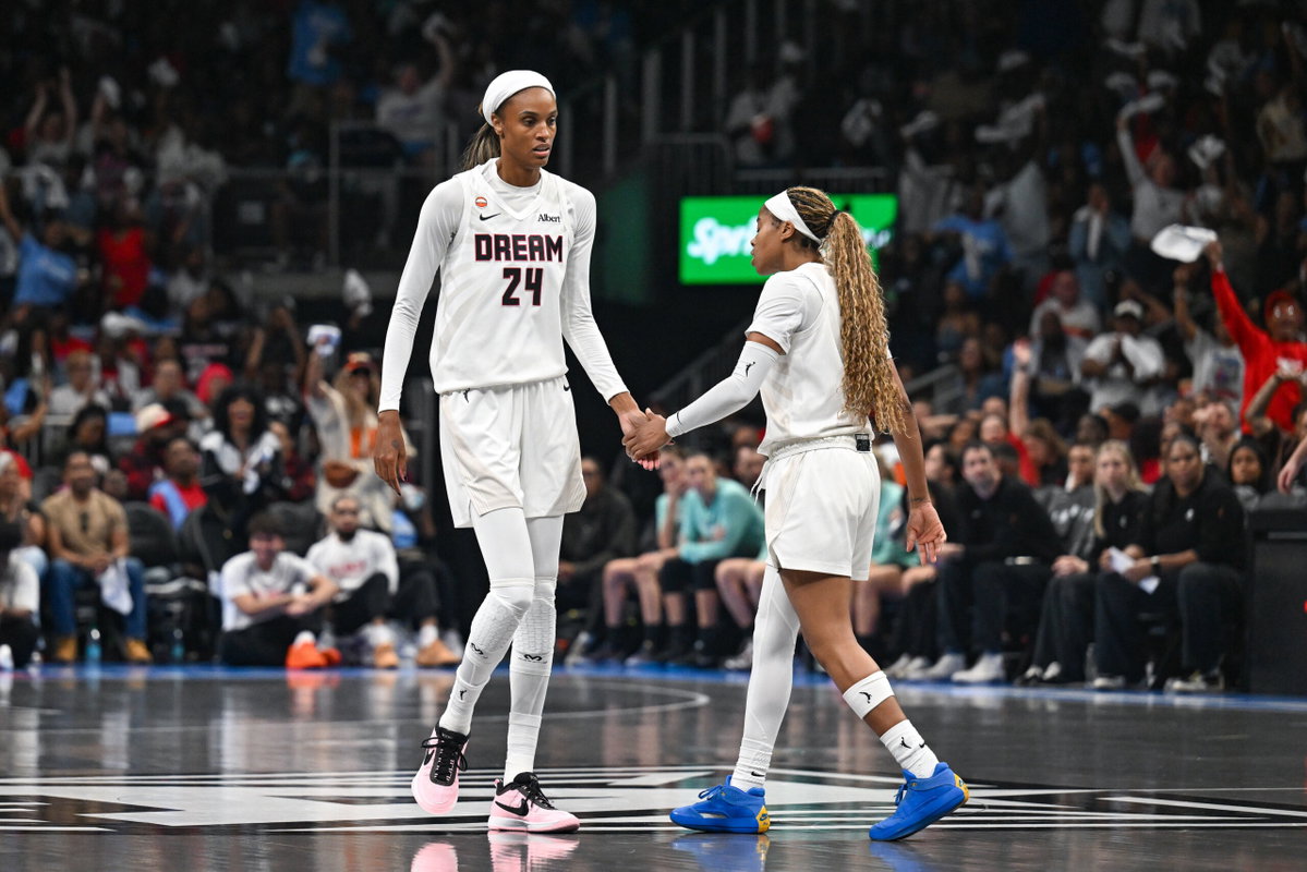 “She’s the Head of the Snake”: DeWanna Bonner Reveals Thoughts About Her Teammate After Dream Beat Liberty Despite Allisha Gray’s Injury