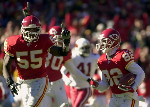 Dec. 1, 2002 &#8211; U.S. &#8211; KRT SPORTS STORY SLUGGED: CARDINALS-CHIEFS KRT PHOTO BY SHANE KEYSER/KANSAS CI