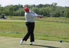 News Themen der Woche KW21 News Bilder des Tages STERLING, VA &#8211; MAY 25: Former US President Donald Trump seen golfing at