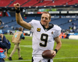 Sport Bilder des Tages NASHVILLE, TN – DECEMBER 22: New Orleans Saints quarterback Drew Brees (9) heads into the locke