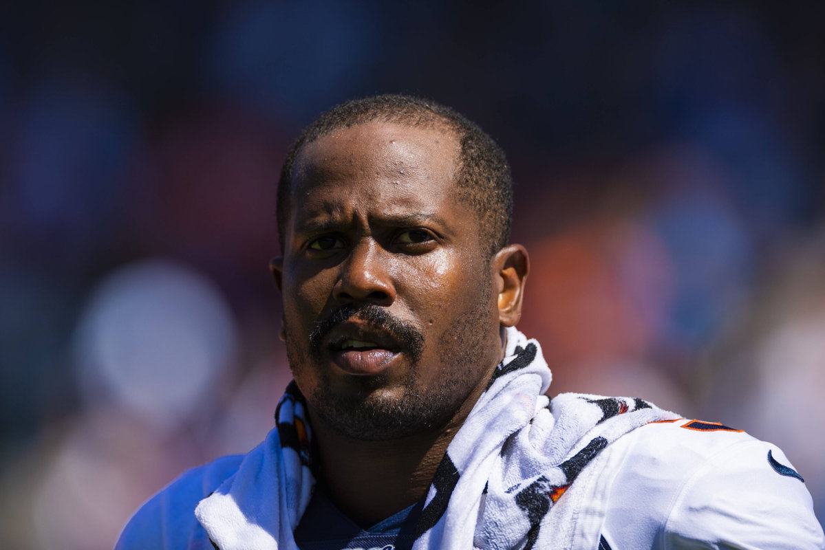 “Why Not”: Von Miller Fuels Cowboys Speculation With Dak Prescott Photo After Regretting Commanders Move
