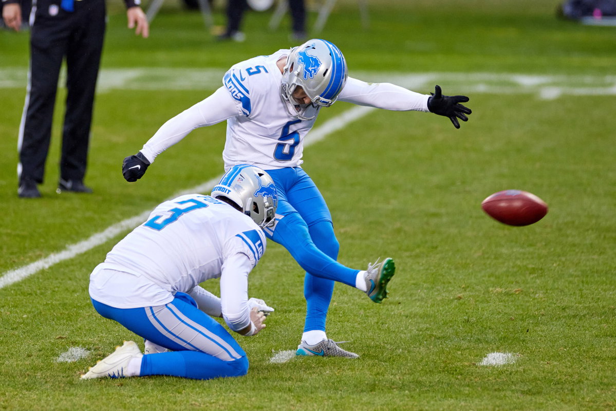 Lions’ Flawed Defense, Outrage Over National Anthem, Multiple Injuries & More From Bills’ Dominant Win in New Stadium