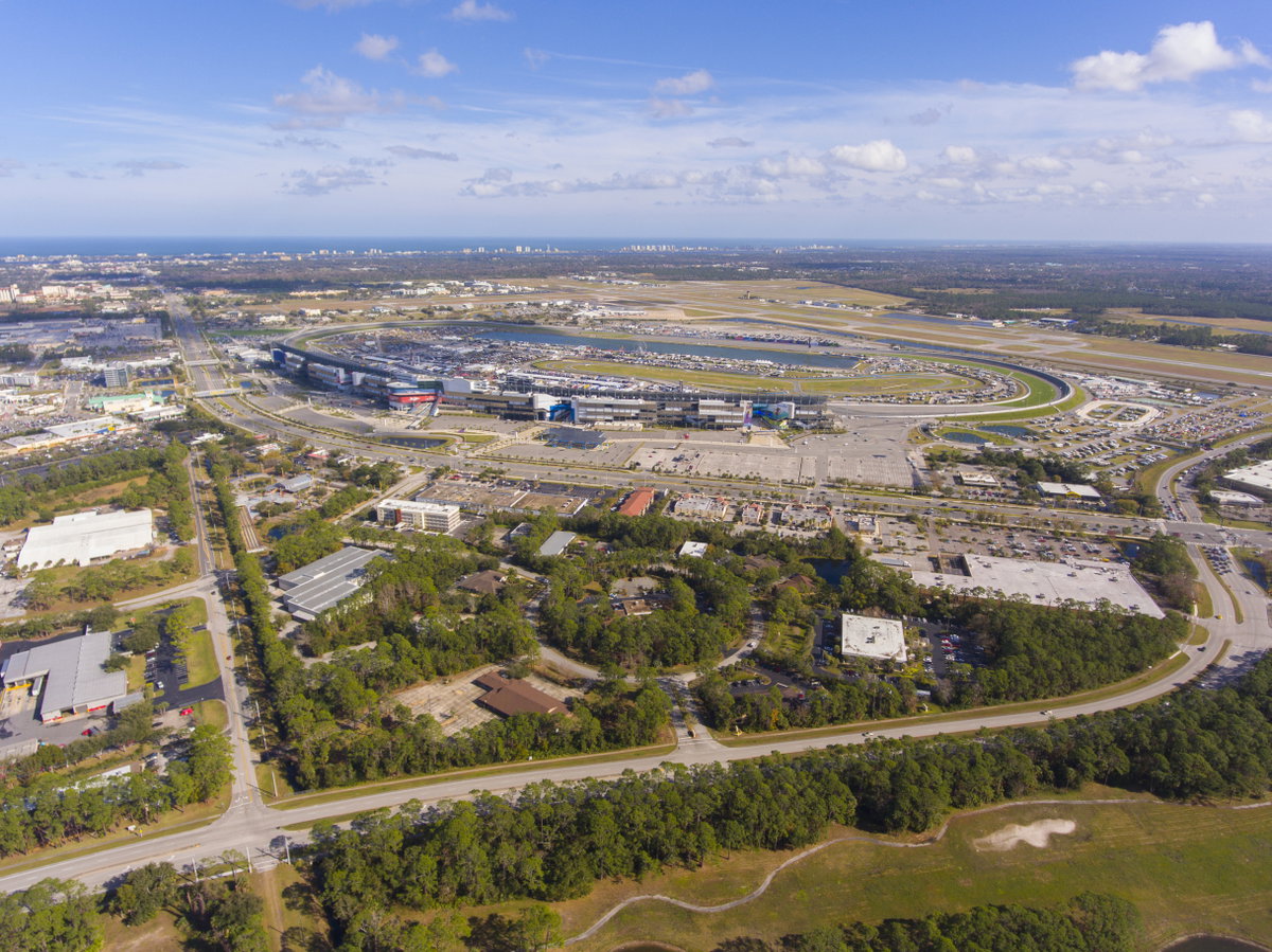 NASCAR’s Historic Venue at Risk of Abandonment as FOX Pushes Daytona Around Super Bowl Window