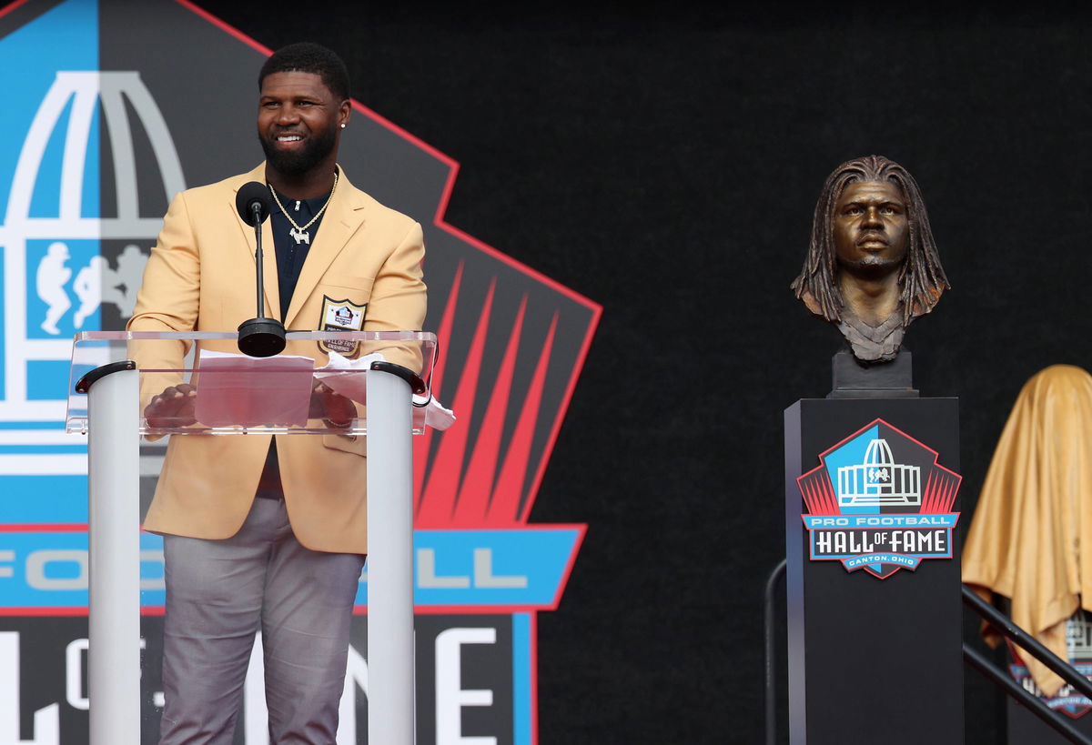 Exclusive: Devin Hester Talks Hall of Fame Career, Bears, Seahawks, Gridiron Greats Assistance Fund & much more