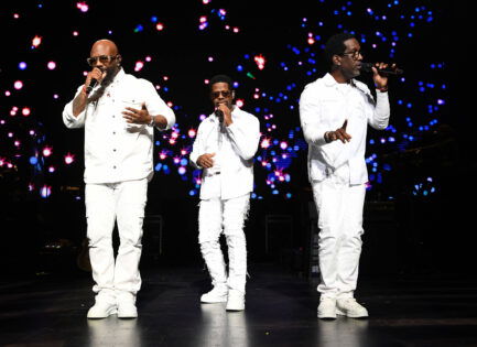 Who Will Sing the National Anthem in Eagles vs. Cowboys? All About Boyz II Men’s Performance in Week 1 & More