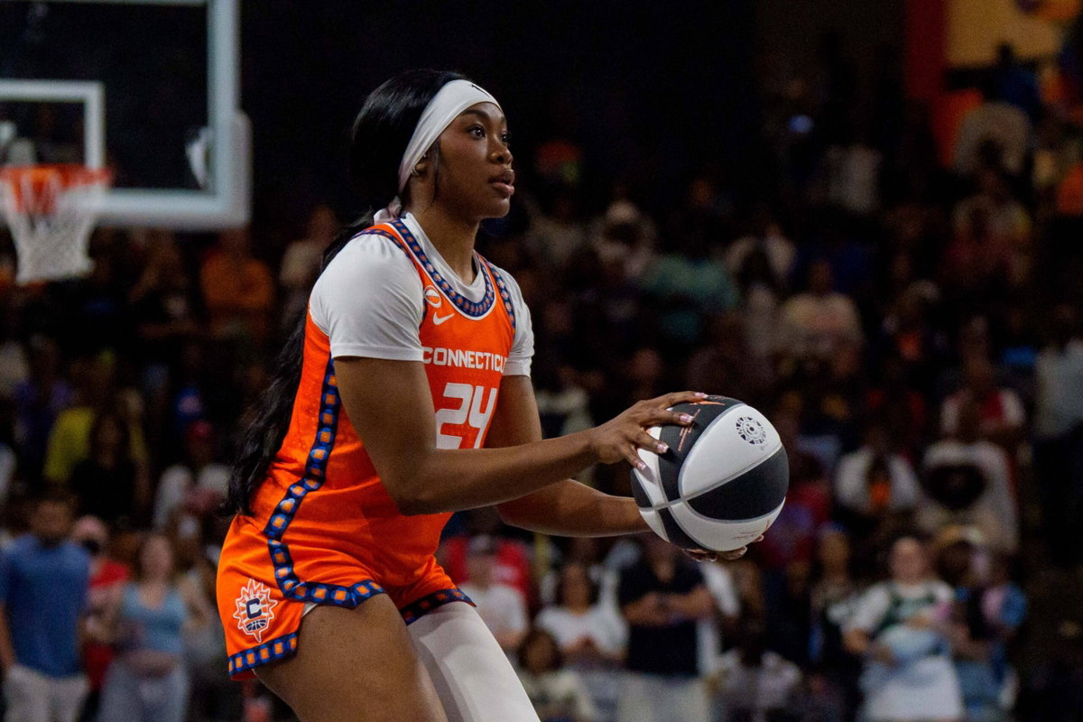 Aneesah Morrow Finds a Silver Lining Despite Connecticut’s Defeat vs. Washington