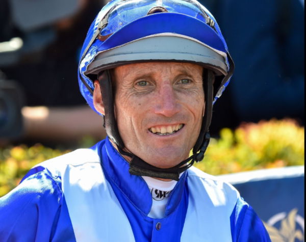 jockey Damien Oliver, source:Facebook