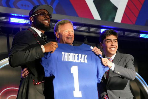 Look: How Much Kayvon Thibodeaux Paid For Jersey Number - The Spun: What's  Trending In The Sports World Today