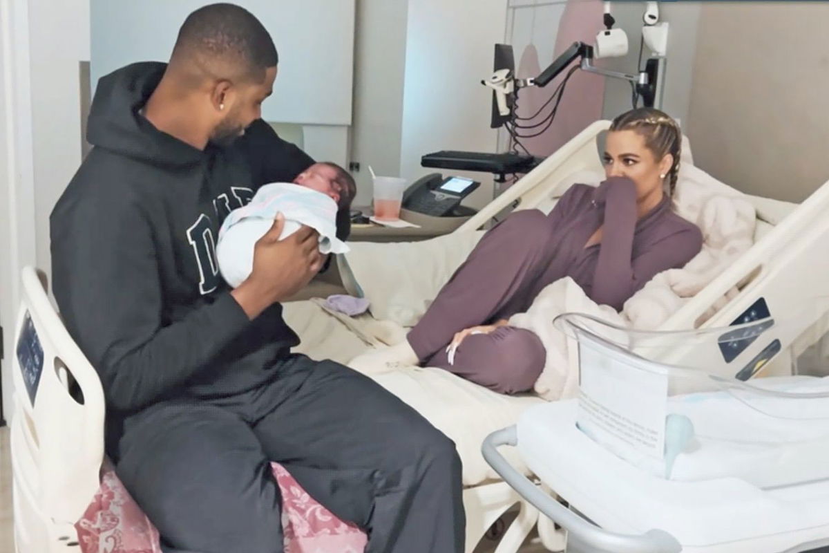 Khloe Kardashian Welcomes Son 02 092122 5797d59c8a89445189cc06f994e33e87 