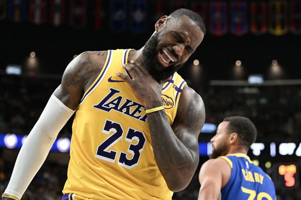 NBA: Preseason-Golden State Warriors at Los Angeles Lakers