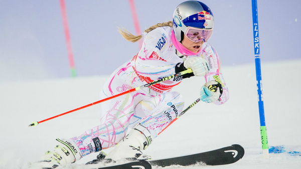 lindsey vonn skiing