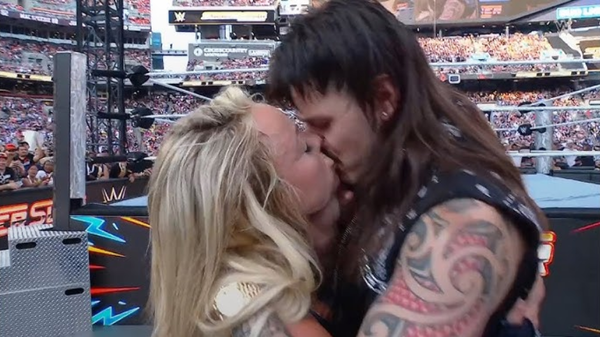 liv morgan dominik mysterio kiss