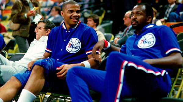 moses-malone-and-charles-barkley-vla1m22apvqr3xak