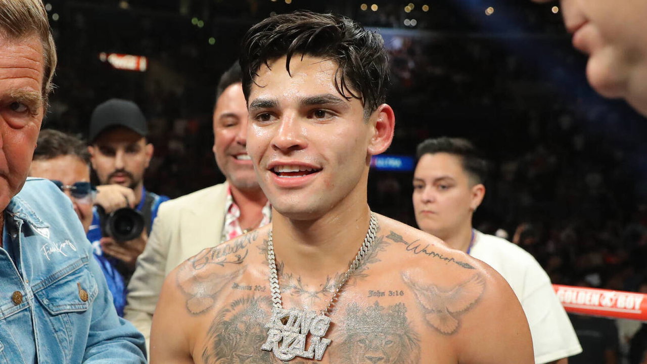 “Stick to Boxing”: LeBron James Dragged in as Ryan Garcia’s Basketball Clip Draws Wild Response From Fans
