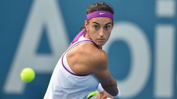 wta-zhuhai-victories-for-shuai-zhang-and-caroline-garcia